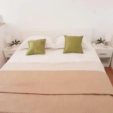 Studio Zavalatica 189a Čara